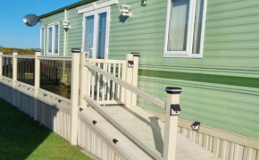 DisabledAccess Beautiful 6 Berth Millfields
